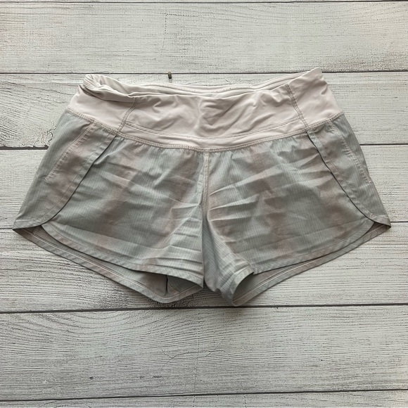 lululemon athletica Pants - Lululemon Speed Up Shorts Womens Size 6 - Grey & Light Pink